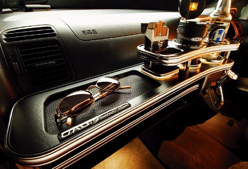 GARSON�EDAD�@�X�g���[���@�t�����g�e�[�u��