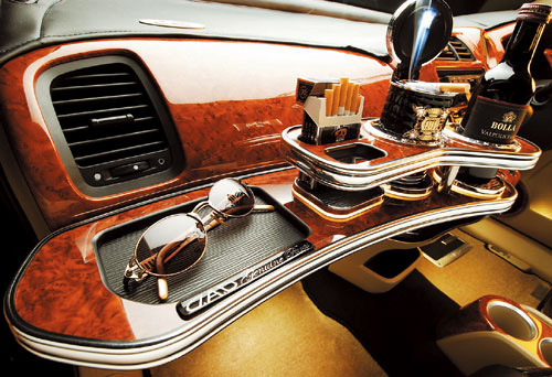 GARSON�EDAD�@�X�g���[���@�t�����g�e�[�u��